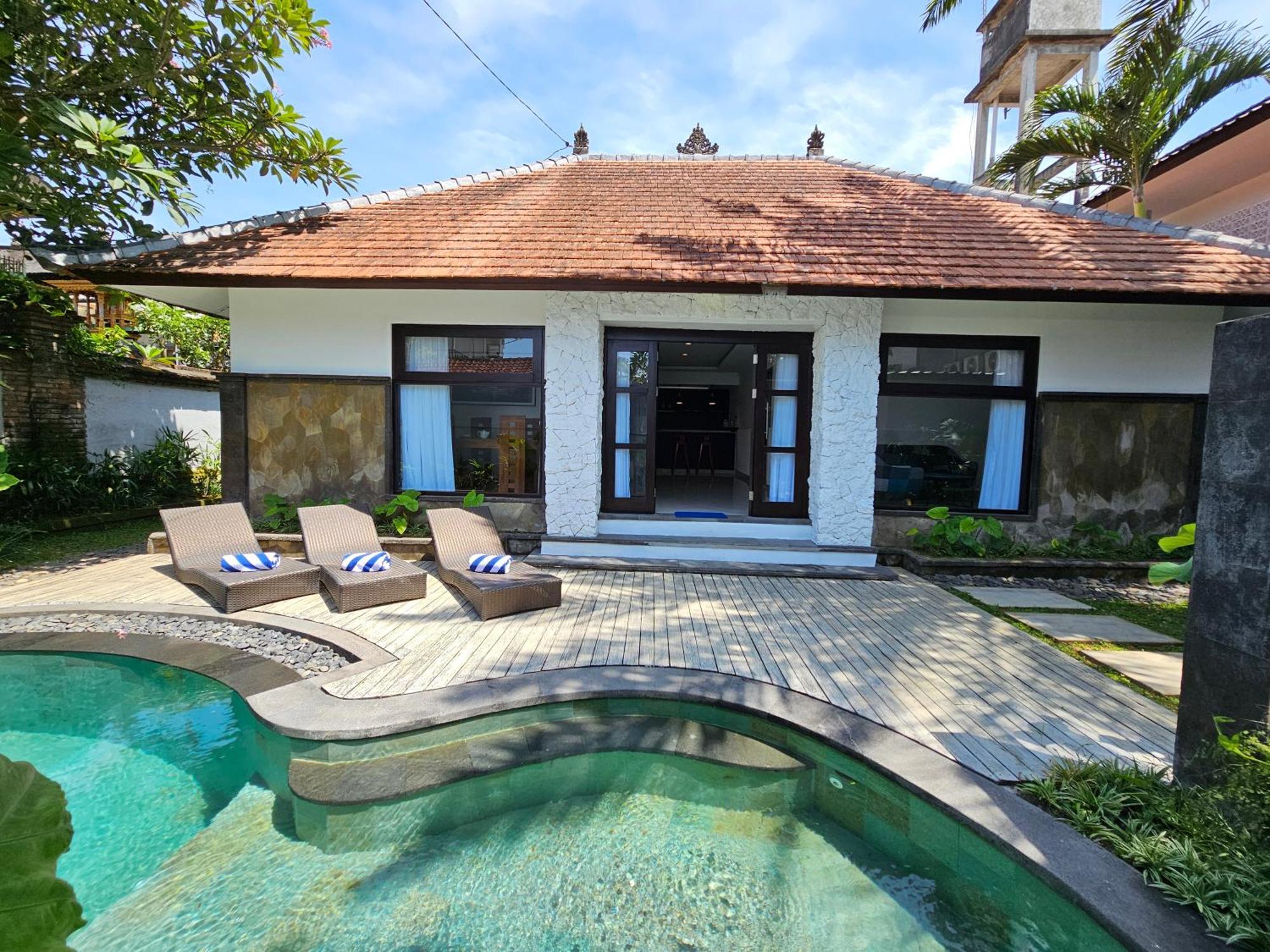 Chandi Hotel Ubud Exterior photo